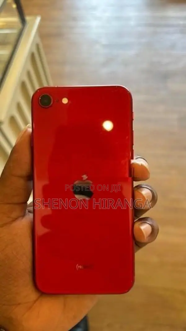 Apple iPhone SE 2 (Used)