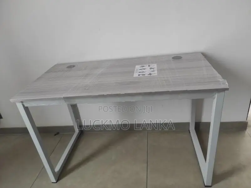 New 4x2 Size Computer Table (Ss15)