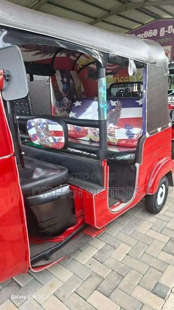 Bajaj RE 4 Stroke 2015
