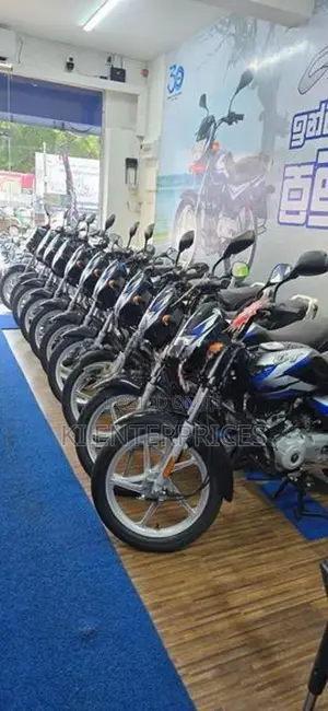 Bajaj CT100 2026
