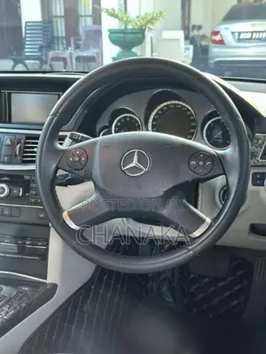 Mercedes Benz E200 2012