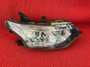 Mitsubishi Outlander Head Light