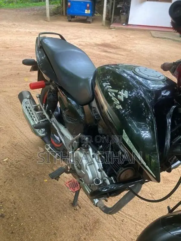 Bajaj Pulsar 150 2015