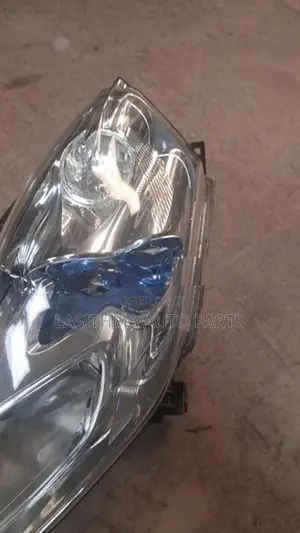 Leaf Head Lamp