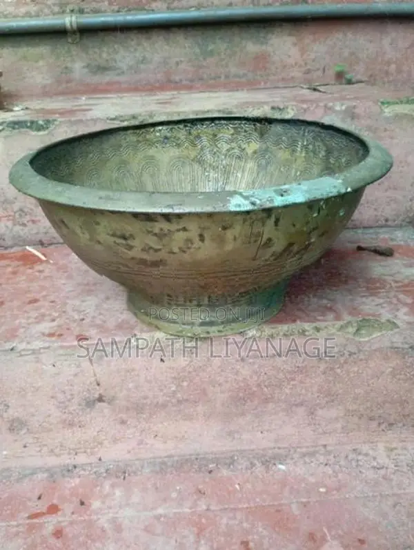 Antique Pithala Badu
