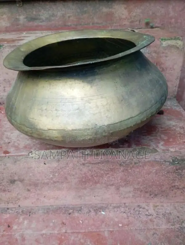 Antique Pithala Badu