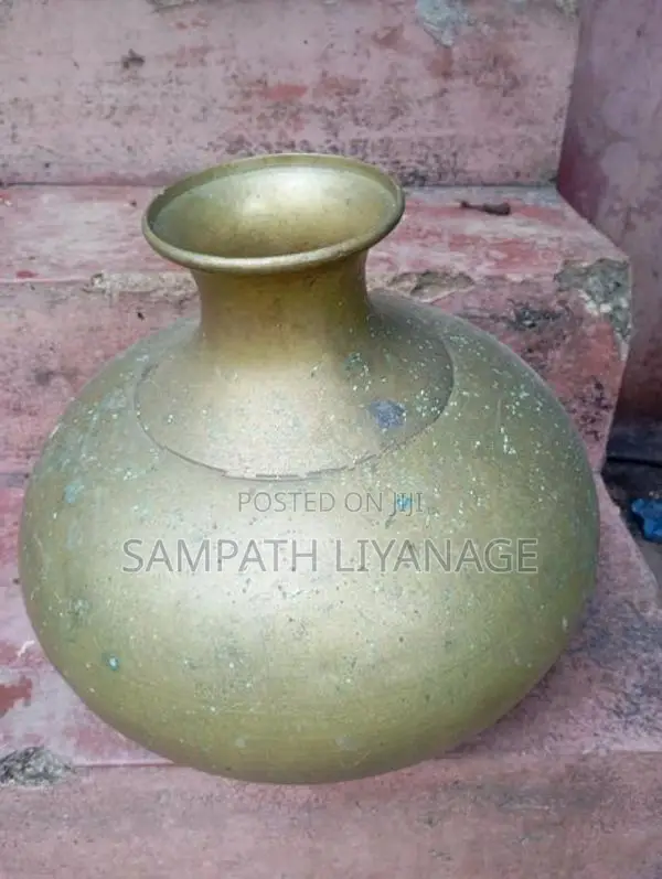 Antique Pithala Badu