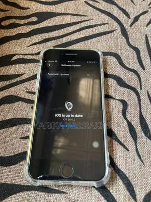 Apple iPhone SE 2 128GB (Used)