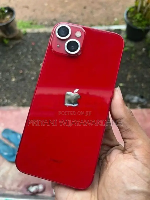 Apple iPhone 13 (Used)