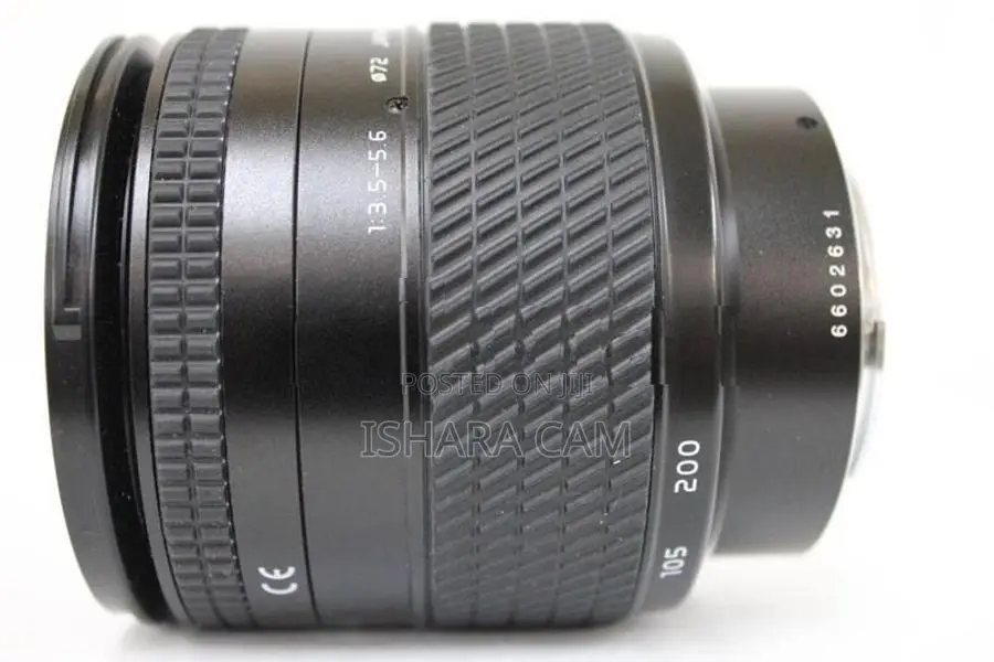 canon 5D mark 2 DSLR body with lens
