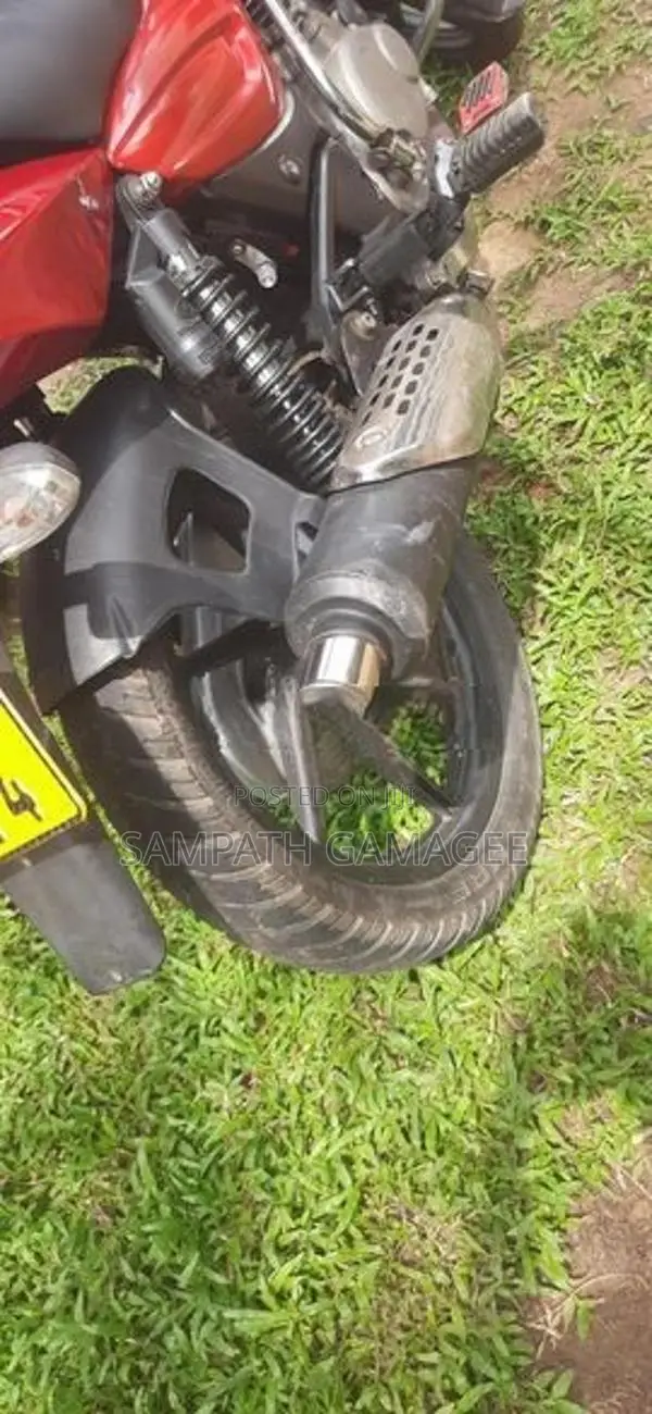Bajaj Pulsar 180 2006
