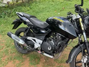 Bajaj Pulsar 180 2011