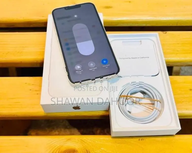 Apple iPhone 13 (Used)