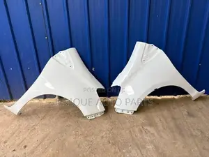 Toyota Vitz KSP 130 Fender