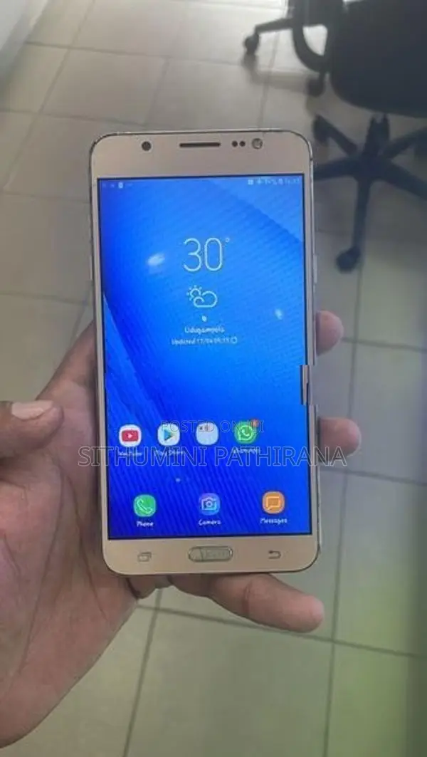 Samsung Galaxy J7 (Used)