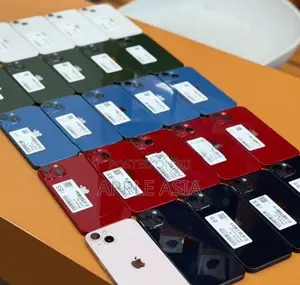 Apple iPhone 13 (Used)