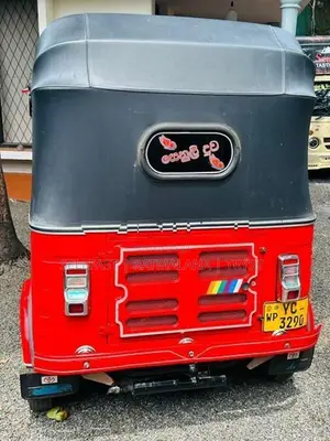 Bajaj RE 2010