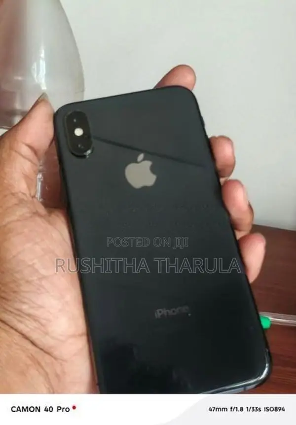 Apple iPhone XS (Used)
