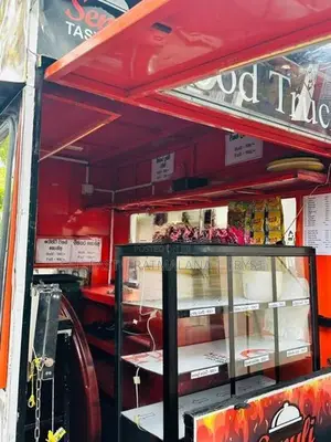 Tata Dimo Batta Food Truck 2010