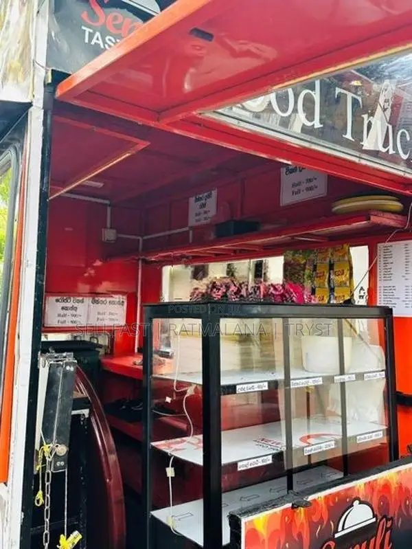 Tata Dimo Batta Food Truck 2010