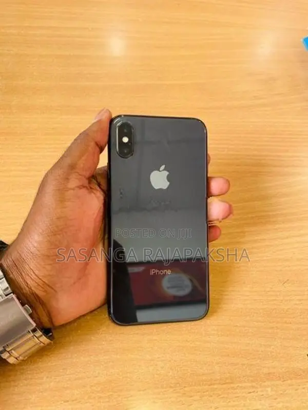 Apple iPhone X (Used)