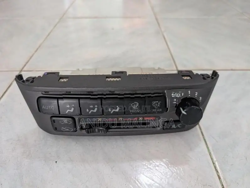 Nissan N16/Fb15 A/C Controller
