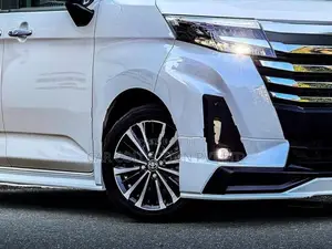 Toyota Roomy G Turbo Bodykit 2025