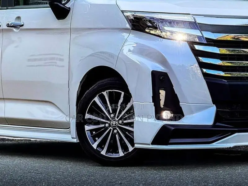 Toyota Roomy G Turbo Bodykit 2025