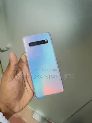 Samsung Galaxy S10 5G (Used)