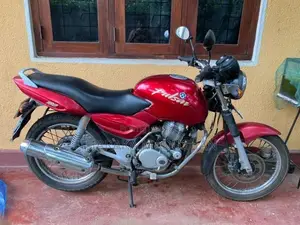 Bajaj Pulsar 180 2002