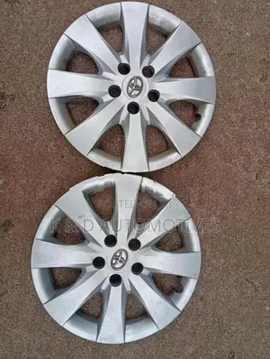 Toyota Premio 15" Rim cup