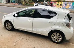 Toyota Aqua 2014