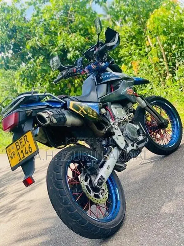 Kawasaki D Tracker 2010