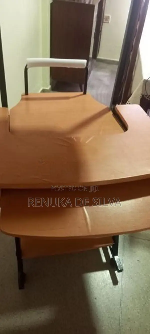 Computer Table