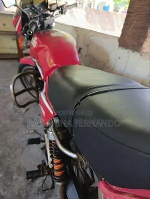 Suzuki GS 125 1999