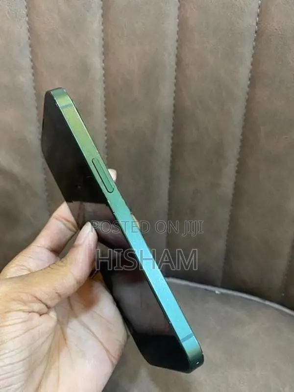 Apple iPhone 13 128GB (Used)
