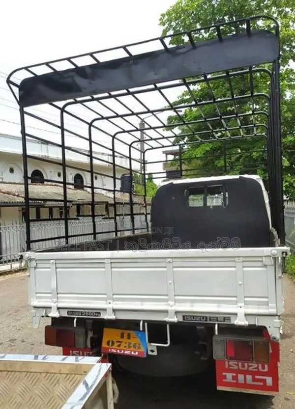 Isuzu Elf 250 Lorry 1980