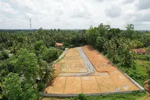හෝමගම NSBM හරිත සරසවියට නුදුරින් බිම් කොටස