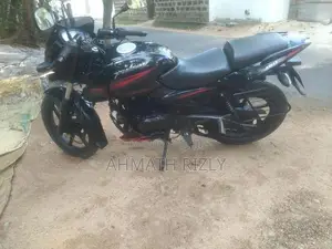 Bajaj Pulsar 180 2011
