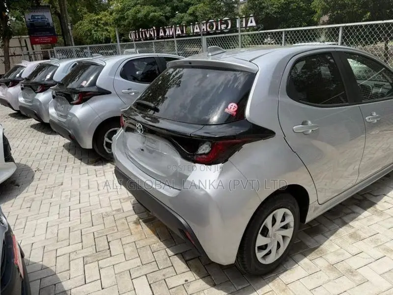 Toyota Yaris X Grade Push Start 2023
