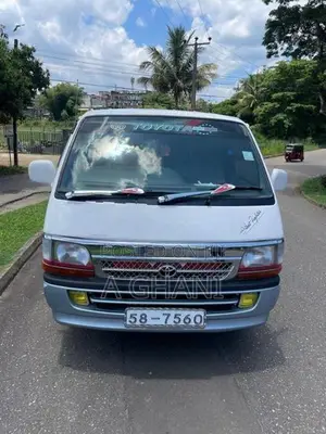 Toyota Dolphin 1992