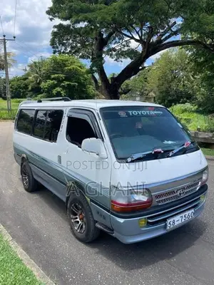 Toyota Dolphin 1992
