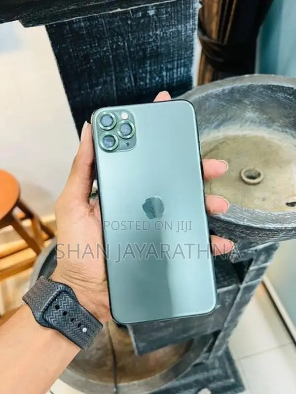 Apple iPhone 11 Pro Max (Used)