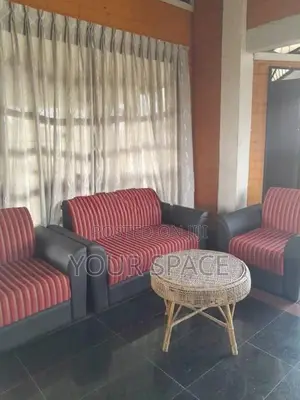 Upper Floor 1 BR Annex for Rent in Thalahena