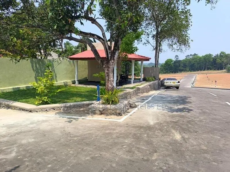 Land for sale in panadura Alubomulla
