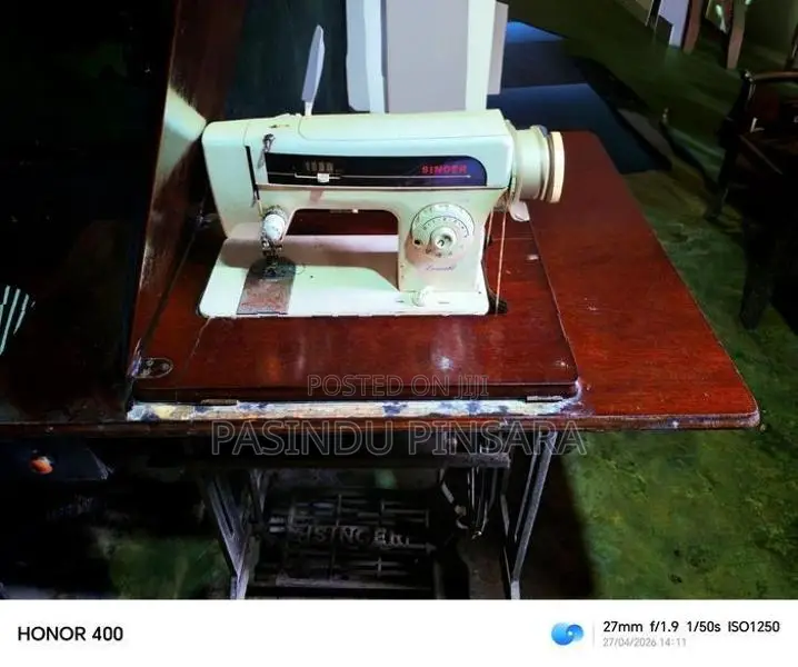 Singer Sewing Machine