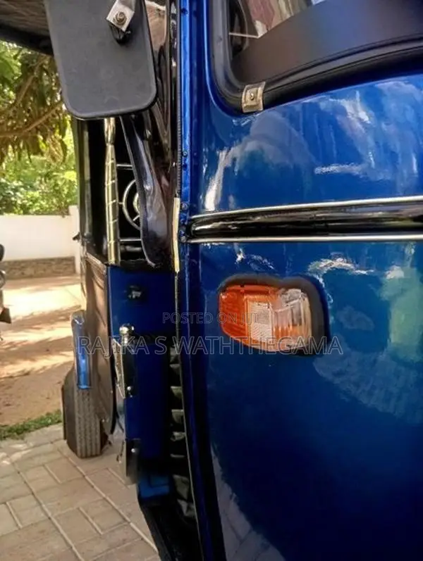 Bajaj RE 1998