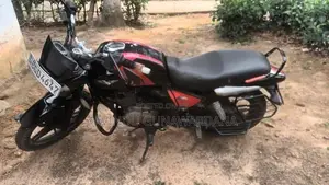 Bajaj V15 2016