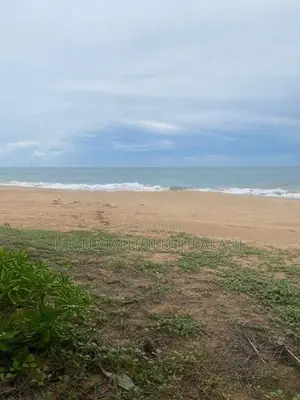On The Beech Land For Sale Kahadamodara