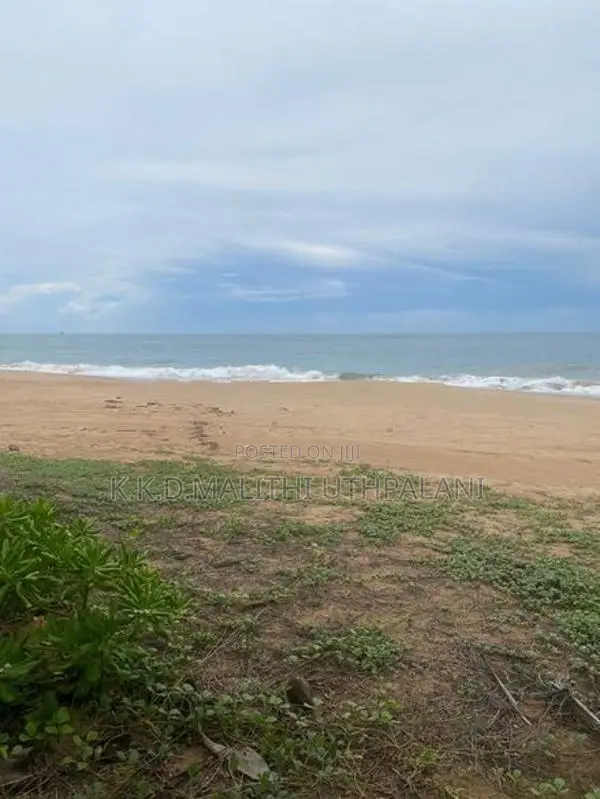 On The Beech Land For Sale Kahadamodara